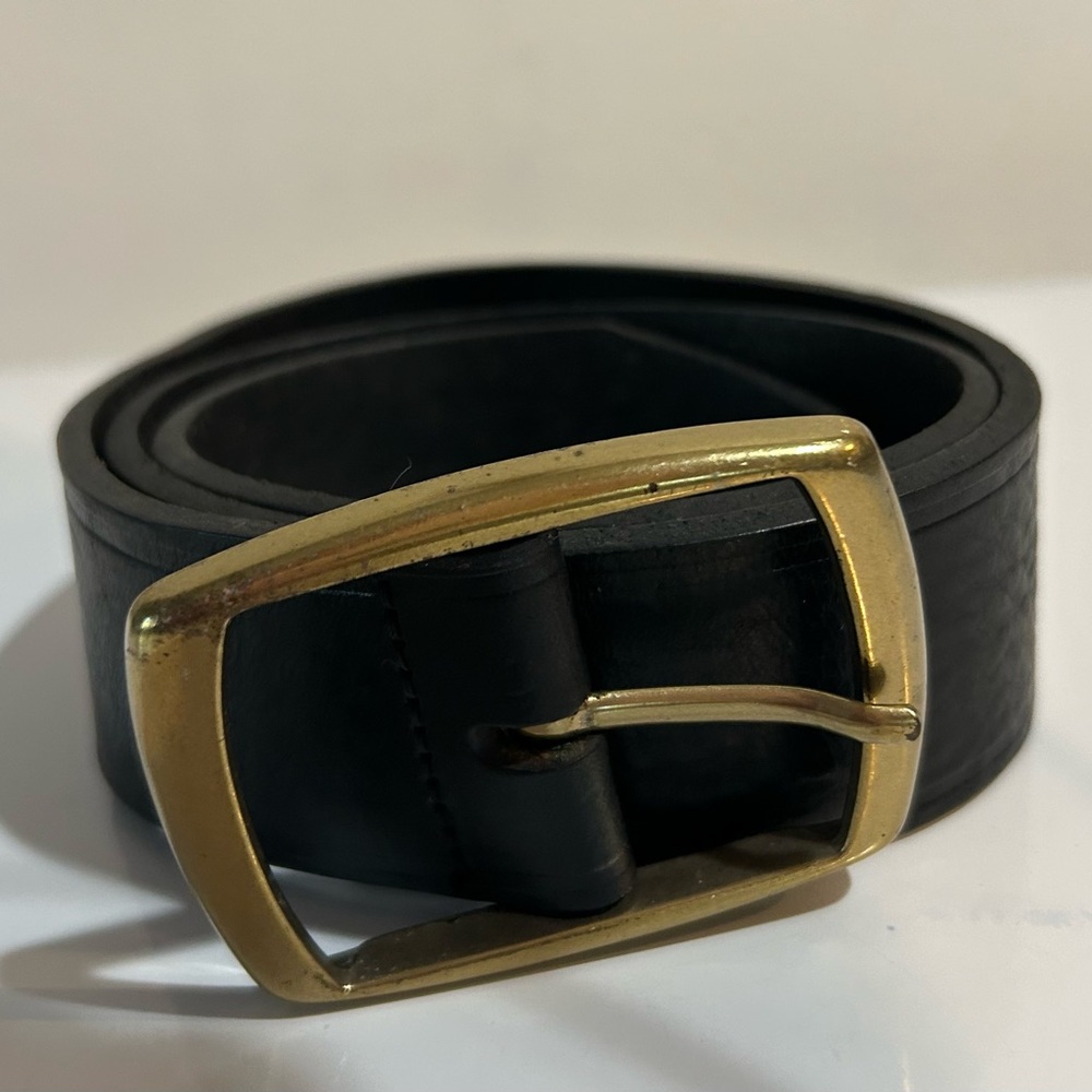 Vintage Levi’s Black Leather Belt Solid Brass Buckle Made in USA Size M (27–31)